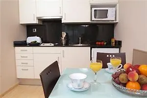 皇家滨海花园公寓 *
