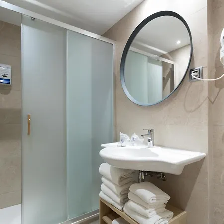 Апартаменты Royal Marina Gardens Кастельдефельс