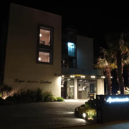 Royal Marina Gardens Кастельдефельс