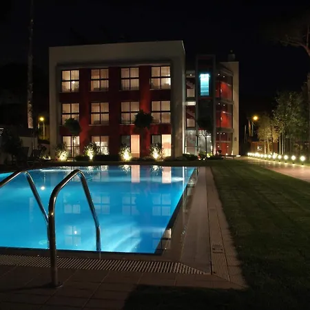 Royal Marina Gardens *