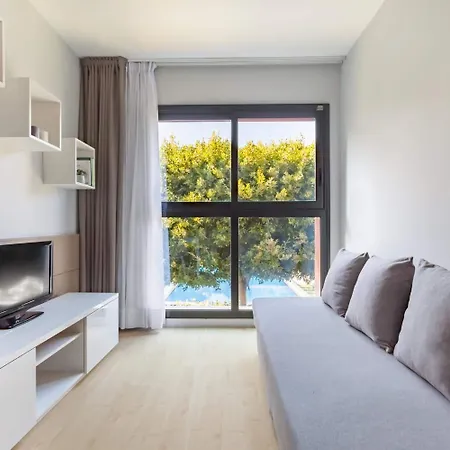 Royal Marina Gardens * Кастельдефельс